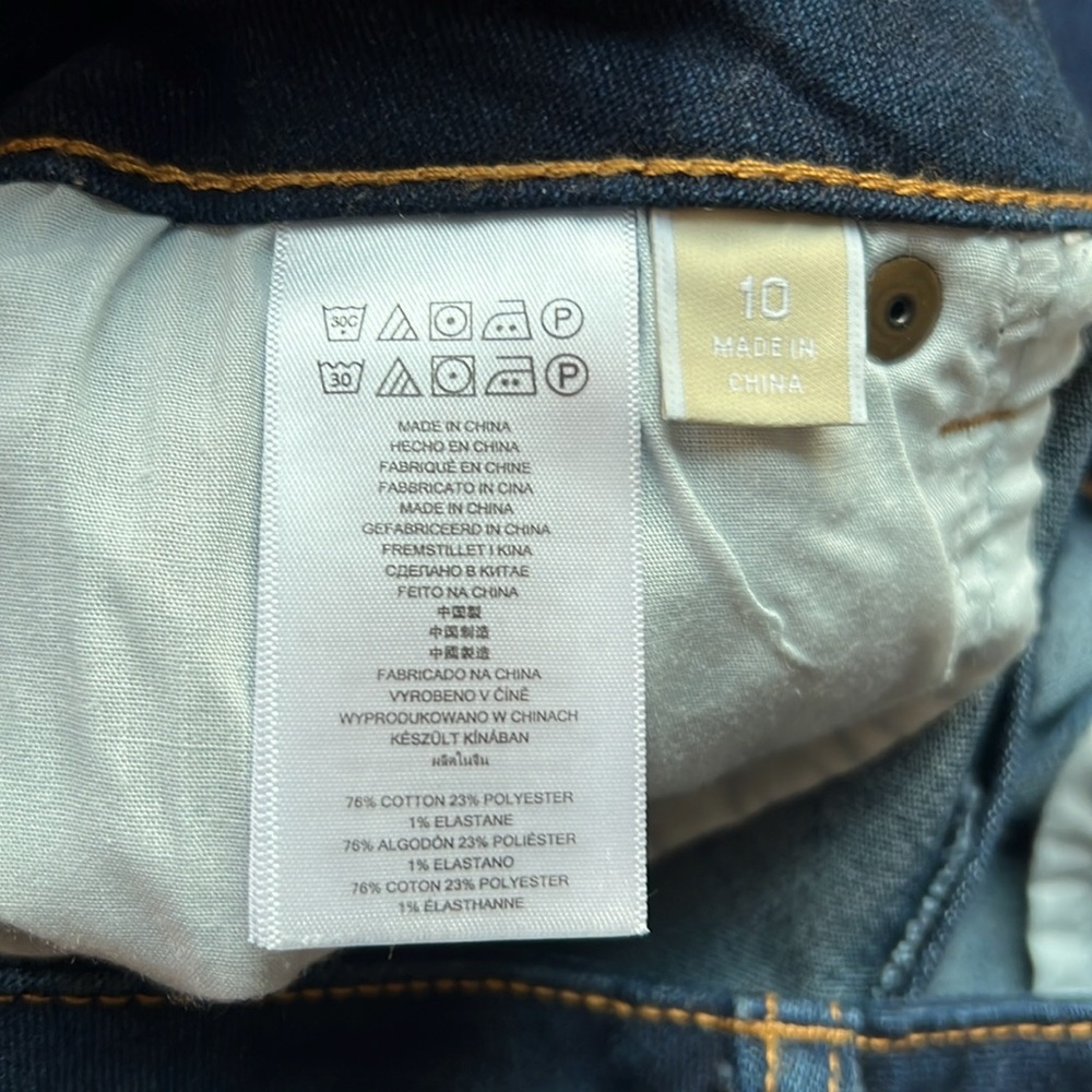 Michael Kors Cropped Dark Jeans, Gold Stitching, Stretch, size 10 - Picture 6 of 6